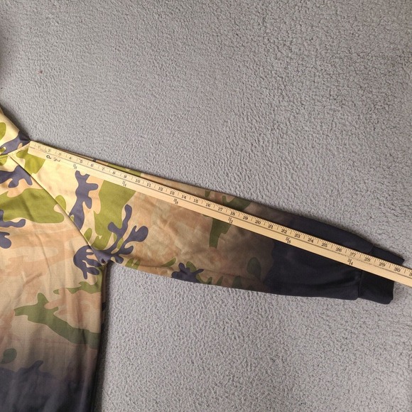 Batman Hoodie Sweatshirt Mens Medium Camo Six Flags‎ Logo DC Comics Pullover - Picture 15 of 16